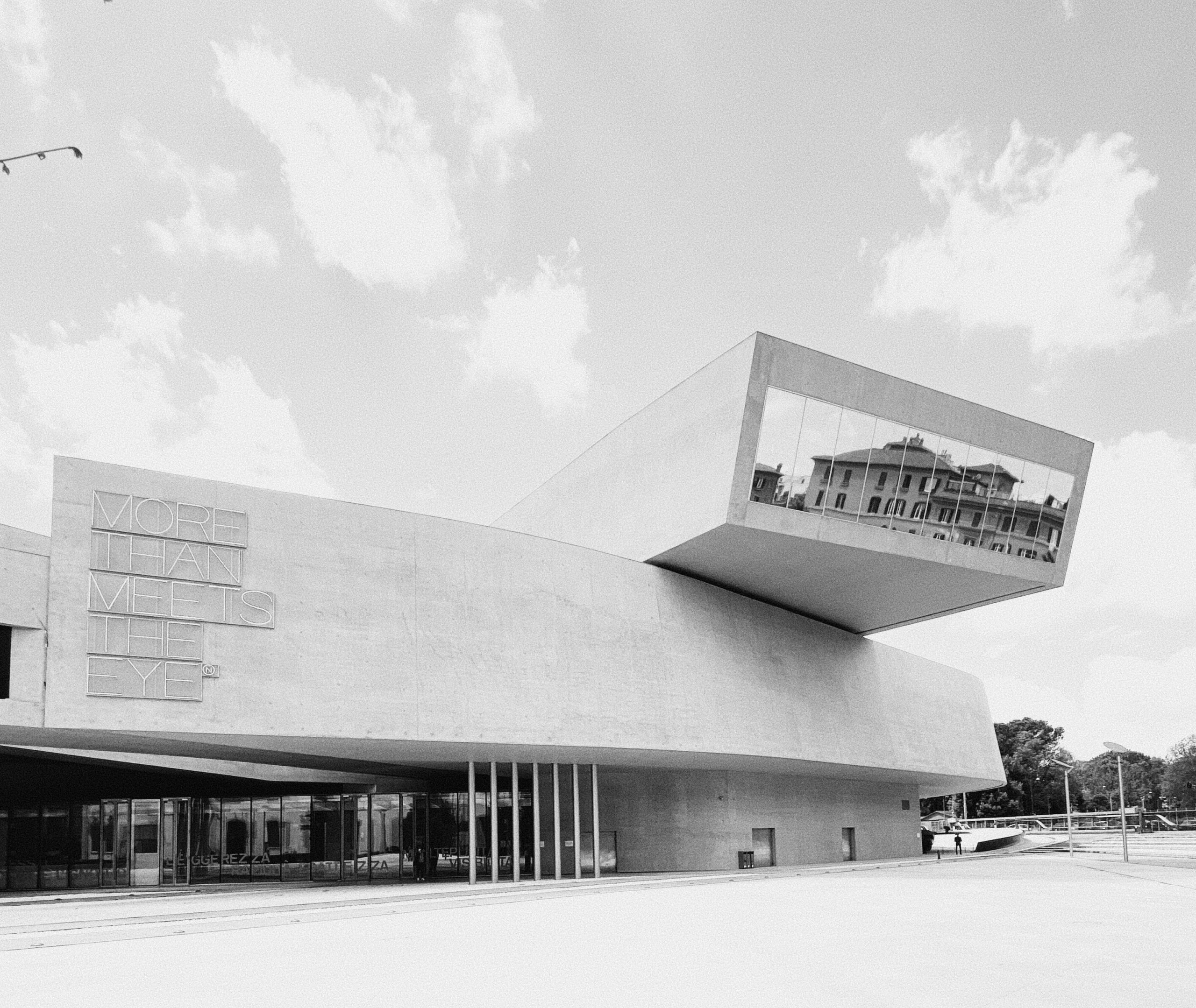 MAXXI Museum – Rome : Drawing the boundaries of virtual architecture